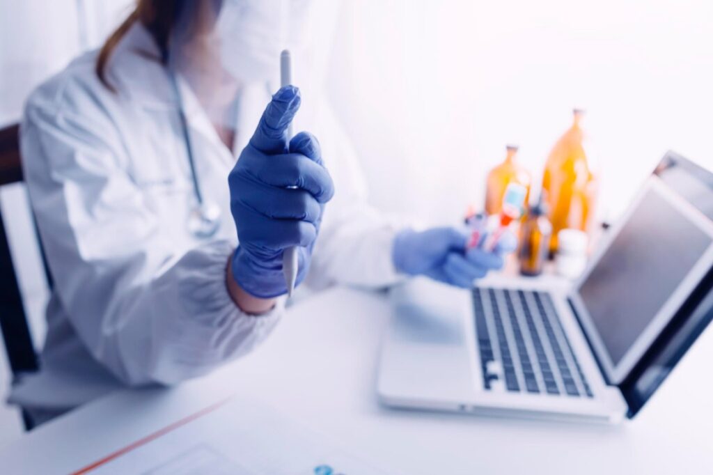 Przewiduje się dalsze reformy prawa mające na celu poprawę warunków pracy oraz ochronę praw pracowników służby zdrowia